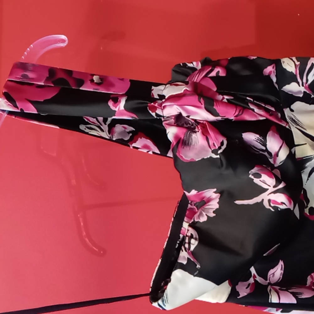 The Limited 1 Shoulder Flowered Dress Size 6 - Picture 3 of 5